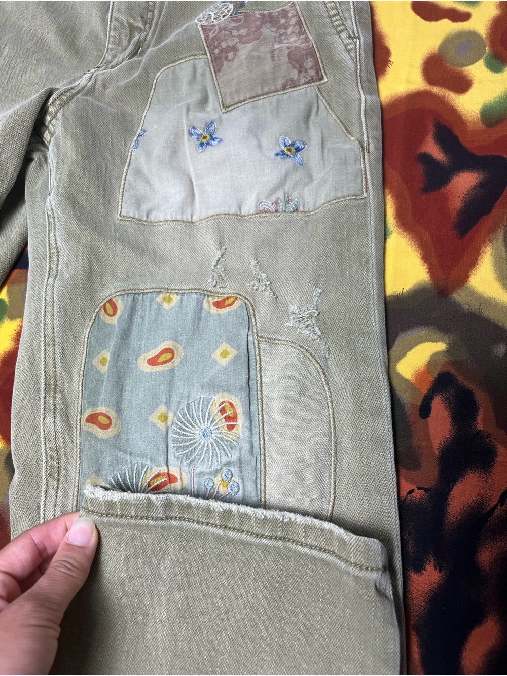 Anthropologie Pilcro patchwork jeans with floral and paisley designs women’s siz - Picture 4 of 11